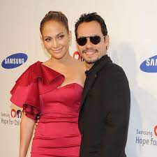 After reading this article you will come to know about the well known singer, actress and fashion designer jennifer lopez, about her family, husband, kids, age and height, which is mention below. Jennifer Lopez Marc Anthony Show How They Co Parent On Instagram