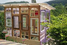 Gartenhaus Gewachshaus Aus Alten Fenstern Bauanleitung Zum Selberbauen 1 2 Do Com Deine Heimwerker Comm Alte Fenster Garten Gewachshaus Gewachshaus Bauen