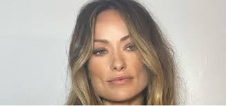 Olivia Wilde vs Florence Pugh a Venezia “gelosia su Harry Styles?”/ Regista  "Gossip…”