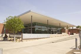 The Newly Remodeled Front Entrance Of The Hannelly Center At Phoenix College Phoenix College College Campus Modern Buildings