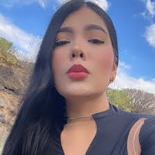 Isabel Cuartas's Instagram, Twitter & Facebook