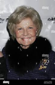 Barbara billingsley hi-res stock photography and images