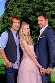 Sturm Der Liebe Jetzt Aussert Sich Die Ard Zum Fan Frust Sturm Der Liebe Blumenmadchen Kleid Kleid Hochzeit