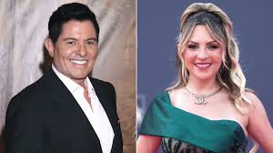 Ernesto Laguardia destapa romance con famosa cantante 19 años menor que él