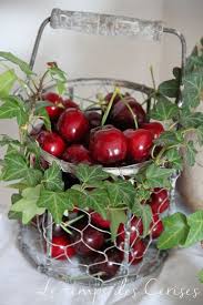 Epingle Par Isacoton Sur Yagody Le Temps Des Cerises Fruits De Saison Cerise
