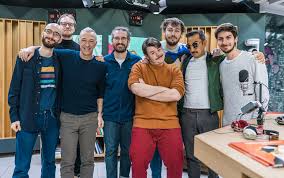 Whether you are looking to get in touch with pinguini tattici nucleari's agent for an event, or pinguini tattici nucleari management for an endorsement, we aim to provide you with. Cosa Vuol Dire Pinguini Tattici Nucleari La Spiegazione A Radio Deejay Radio Deejay