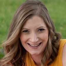 Jessica Grimmett's Instagram, Twitter & Facebook