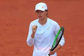 Wimbledonu 2018 w grze pojedynczej oraz french open 2018 w grze podwójnej dziewcząt w parze z caty mcnally. Iga Swiatek W Cwiercfinale Fenomenalny Mecz Simona Halep Rozbita Tenis Sport Pl
