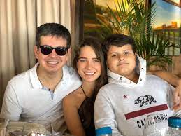 Update information for randolfe rodrigues ». Randolfe Rodrigues On Twitter Almoco Com Eles Minha Filha Thais E Meu Neto Antonio Almoco De Domingo Voces Sabem Ne Sai Tarde Que Horas Voces Costumam Almocar No Domingo