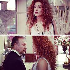 Julia Roberts In Pretty Woman A Great Movie To Watch When Just Chilling Love Her Hair Love Her Energy 3 Hair Inspiration Hair Beauty Pretty Hairstyles