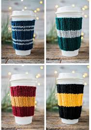 This cozy is knit sideways with increases and decreases to form the points. Pin On Crochet And Knitting