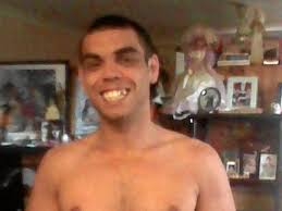 Man busted with loaded gun in busy shopping centre