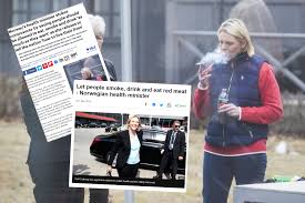 Umur 43 tahun) adalah seorang politikus norwegia yang menjabat sebagai ketua partai kemajuan sejak 2021. Roykende Folkehelseminister Vekker Oppsikt Pinlig For Norge Vg