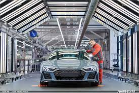 It was introduced by the german car manufacturer audi ag in 2006. Fastest Model Is Now Even Hotter Extensive Update For Audi R8 Audiworld