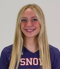 Rae Chase's Instagram, Twitter & Facebook