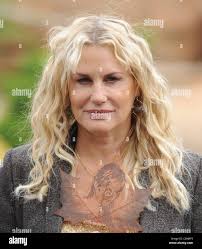 Daryl hannah hi-res stock photography and images