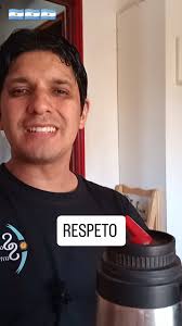 ÉL ES Carlos Duarte, UN GRANDÍSIMO ARTISTA QUE CONFORMA EL GRUPO Los  Duarte. AYER, EN LOS FESTEJOS POR LOS 240 AÑOS DE MORÓN,HICIERON BAILAR A  TODA LA PLAZA. ME QUEDO CON ESTE