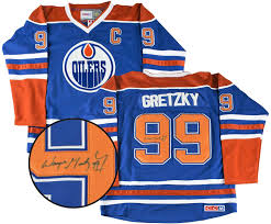 Be the ultimate edmonton oilers fan with a edmonton oilers wayne gretzky jersey jersey from edmonton oilers shop! Wayne Gretzky Autographed Edmonton Oilers Vintage Jersey House Of Hockey