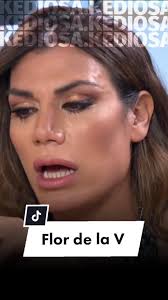 Tiempos difíciles, fortaleza infinita.Flor de la V comparte valientemente  su experiencia personal con el bullying en la escuela. Su historia nos  inspira a tomar acción y crear un cambio. ¡Juntos ...