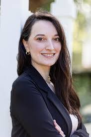 Allie Morin's Instagram, Twitter & Facebook