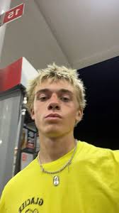 AJ Perna (ajperna79)