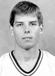 Player photos for the 1990-91 Newmarket 87's at hockeydb.com