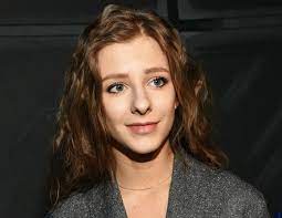 Check spelling or type a new query. Liza Arzamasova Izbavilas Ot Kompleksov Igraya Papinu Dochku