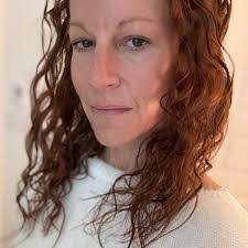 Rachel Root's Instagram, Twitter & Facebook