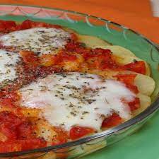 A Very Tasty Recipe For Scalloped Potatoes Baked With Tomato Sauce And Yummy Mozzarella Cheese Scalloped Potatoes Side Dish Recipes Recipes Vegetable Recipes