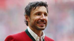 Floris van bommel shoes range from super sporty to understated classic. Bundesliga Van Bommel Vidal And I Are Similar Players Mark Van Bommel Exclusive Interview