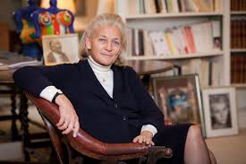 Car la scène, les lumières une fois rallumées et le rideau avouent quelque part ce qu'elles. La Combattante Elisabeth Badinter La Glace Et Le Feu