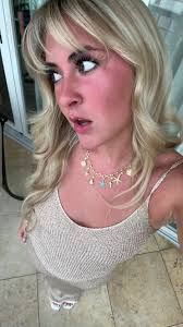 olivia macleod ☁️ (@b0livia)