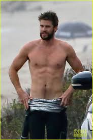 Not only has the actor bared his chest for movies such as the last song, but he's also. Liam Hemsworth Looks So Hot While Shirtless After Surfing Photo 1044878 Liam Hemsworth Shirtless Pictures Just Jared Jr