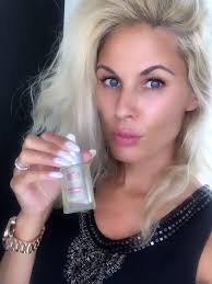 Frieda Luth (@beautybyfrieda)