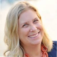 Laurie Kelly's Instagram, Twitter & Facebook