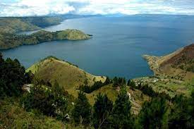 Lake Toba North Sumatera Indonesia Wonderful Lake Toba The Largest Volcanic Lake In The World Lake Toba Tour Packages Indonesia Travel