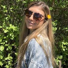 Maria Sprague's Instagram, Twitter & Facebook