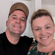 Vicky Davison's Instagram, Twitter & Facebook