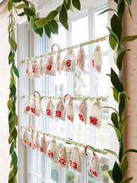 Cute Diy Felt Christmas Crafts Christmas Advent Calendar Christmas Window Decorations Diy Advent Calendar