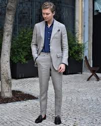 Léger et chic, le lin est la matière des beaux jours. Comment Porter Un Costume En Lin 35 Tenues Et Looks Lookastic France