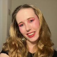 Elizabeth Cliburn's Instagram, Twitter & Facebook