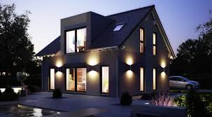 Einfamilienhaus Hausentwurf Flachdachgaube Jetzt Mit Kfw Forderung Ohne Aufpreis Ihr Individuelles Fertighaus Von Okal Dach Gaube Style At Home