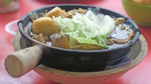 This dish dates back to the 19th century when chinese immigrants working as coolies in malaya used cheap pork ribs, herbs, and spices. Restoran Yuyi Bak Kut Teh Restaurants In Kuchai Lama Kuala Lumpur