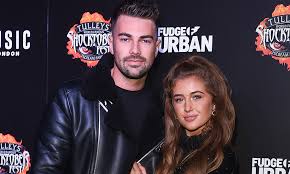 Love Island Star Georgia Steel Reveals Dramatic Details Behind Split From Sam Bird Hello