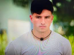 Is it good for a responsible girl to date multiple guys?