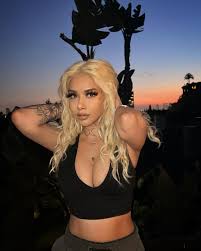 Ally Lotti - Free pics, galleries & more at Babepedia