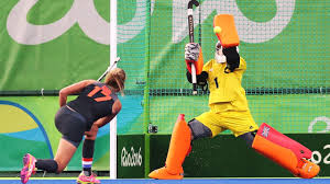 The hockey goalkeeper, 32, saved four penalties to win gold for team gb. Tokyo 2020 Maddie Hinch Ready To Be Britain S Last Line Of Defence Again At This Summer S Olympic Games Eurosport