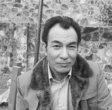 小祇園寫三則，此為三之一。 灣仔軒尼斯道241號是「東方小衹園」齋舖，老字號。 「祇」讀音「棋」。這字和「祗」只差底部一橫劃，「祗」讀「只」。  祗(只)園Jetavana-vihāra，是當年古印度佛陀傳受佛法地方。 衹(棋)園，衹，泛指一切神。 「東方小衹園」的創業家族信佛 ...