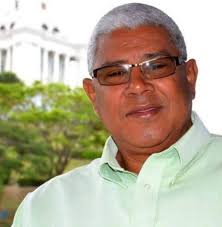 POR: FRANK DÍAZ. Miami, FL. 🏀🇩🇴🏀 El es Guillermo Ottenwalder  Ottenwalder 'Guillermito.'. El baloncesto superior de Abasaca, siempre  estará en deuda con el. Guillermo Ottenwalder, se comió el hueso como  dirigente 'Tecnico'