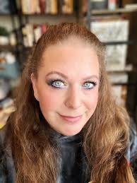 4 of my 5 ￼￼have ￼had a beautiful regal look … ￼this one CAN look regal,  but more often this is what I see. ￼ 🥰🤣. Show me your less than regal  boxer pics please…